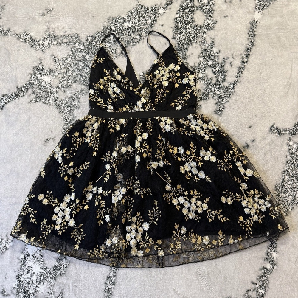 Express Dress Womens 12 Black Gold Floral Embroidered Fit Flare Party Dress